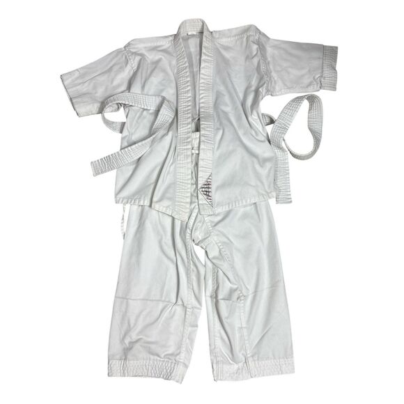 Tiger Claw TC 2000 Student Martial Arts Uniform White Top Pants Belt Size 000 - Picture 1 of 8